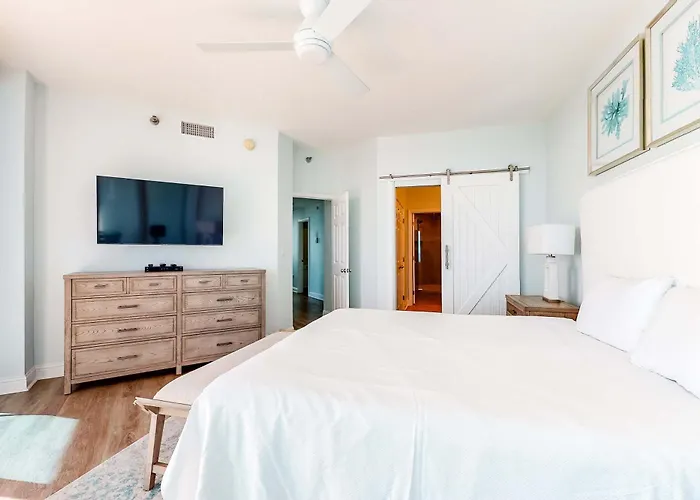 Gulf-front Corner W Amazing Views Huge Deck & Shared Pools Hot Tubs *